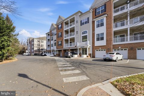 234 BREEDERS CUP DRIVE CHERRY HILL NJ 08002