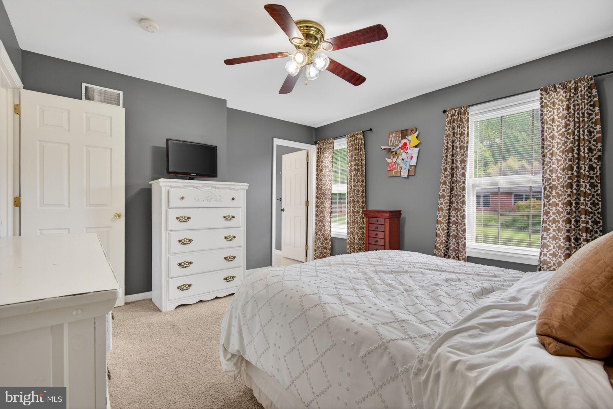 COLUMBIA - Residential