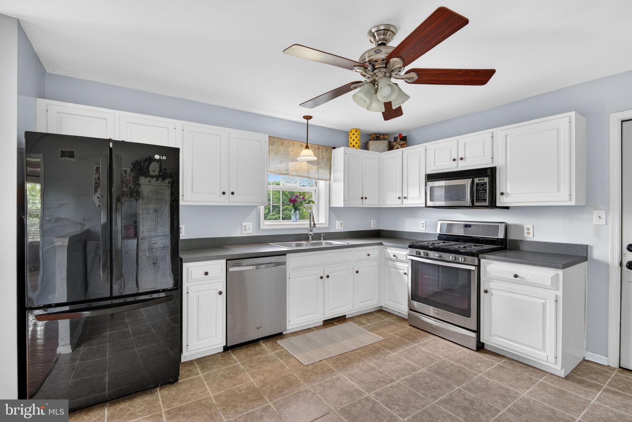 COLUMBIA - Residential