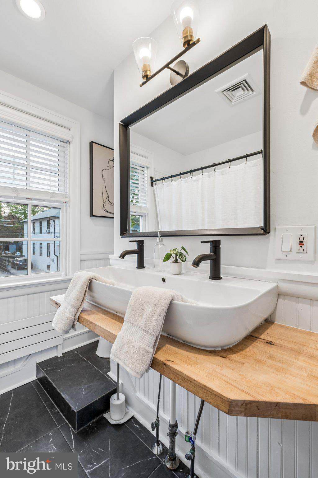 WEST WAYNE - Residential