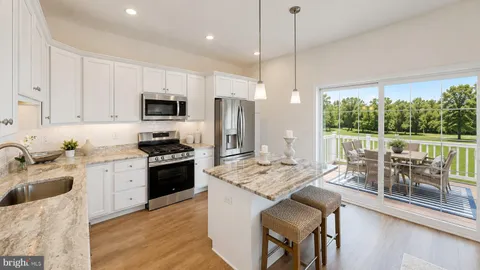MLS: NJCD2107746