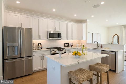 15 SILAS LANE LAUREL SPRINGS NJ 08021