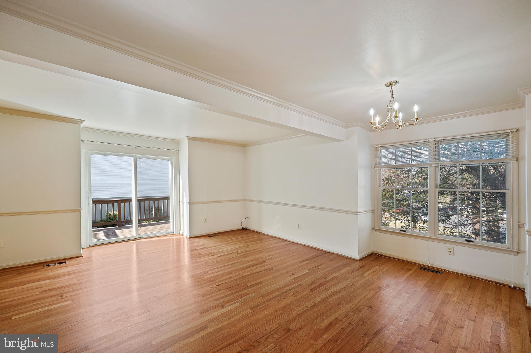 ELLICOTT MEADOWS - Residential