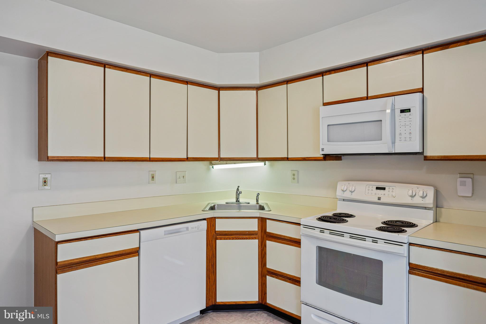 ELLICOTT MEADOWS - Residential