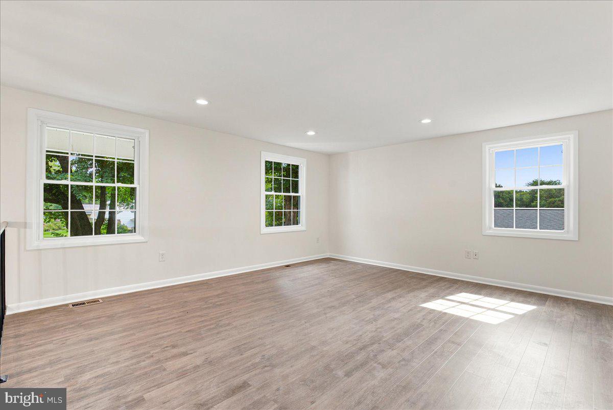 13143 MELVILLE LANE