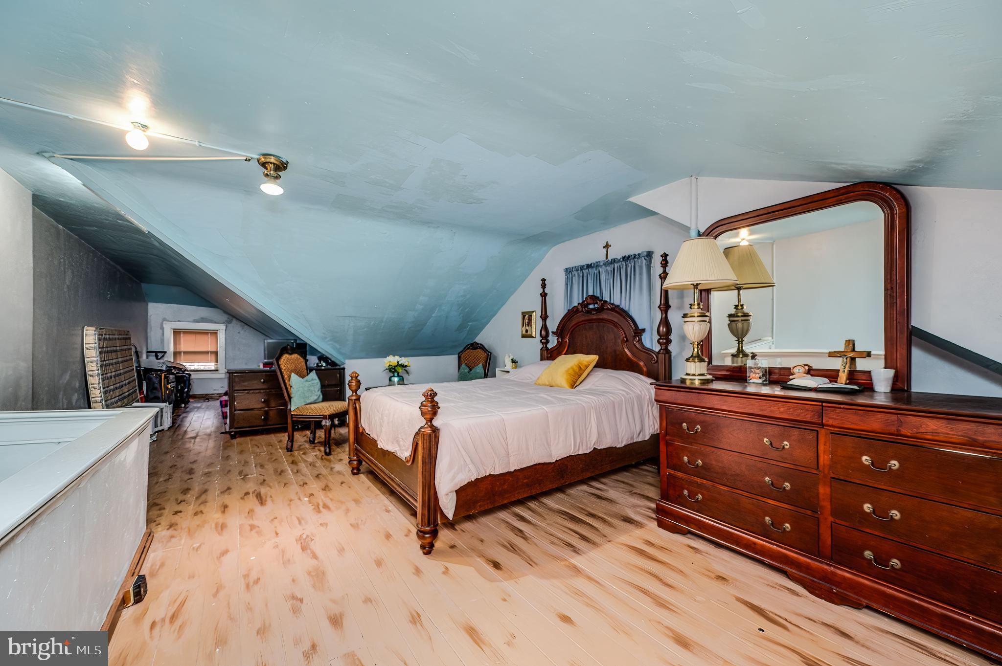 NORTHEAST READING - Residential