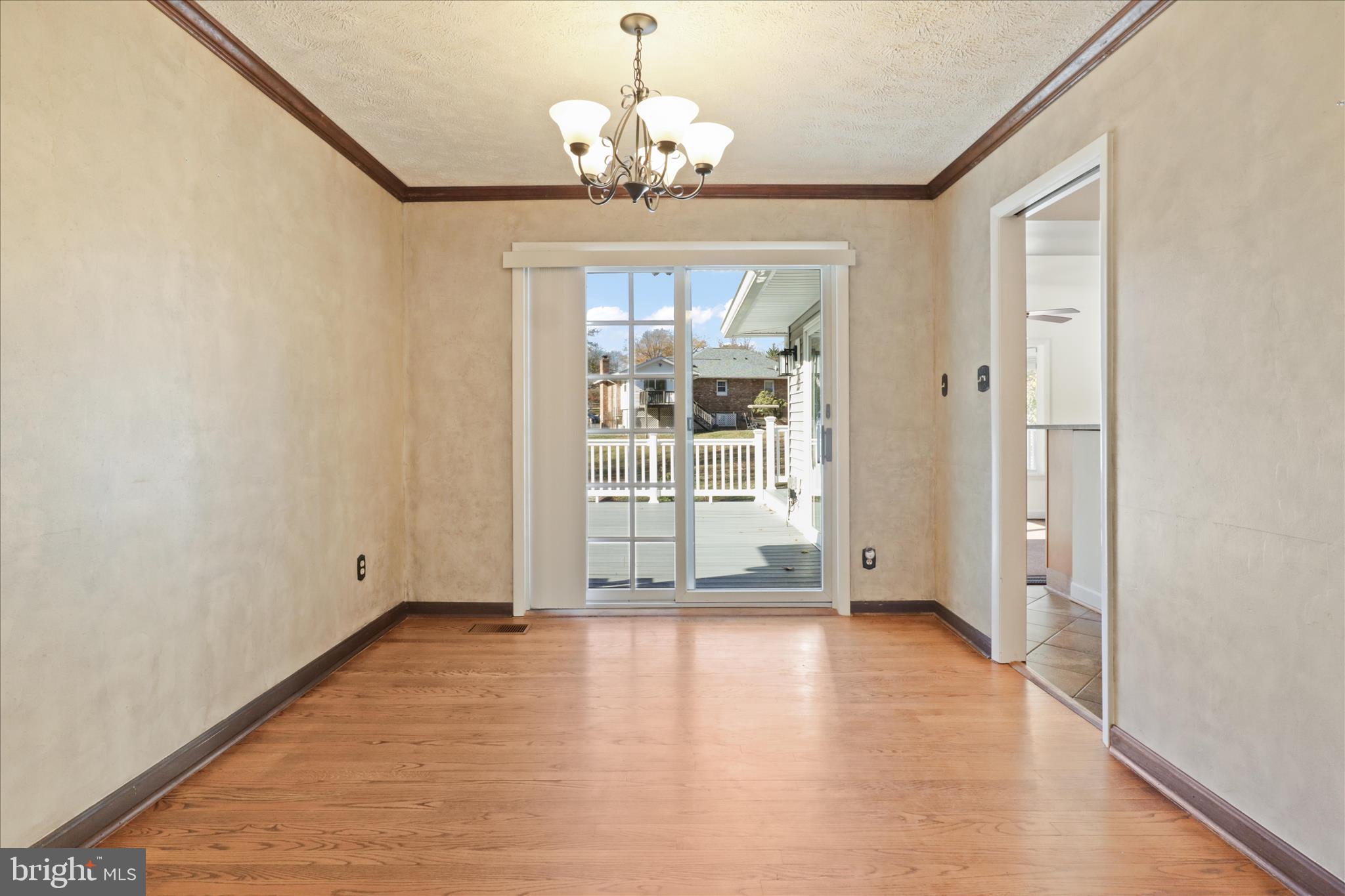 MANTUA - Residential Lease