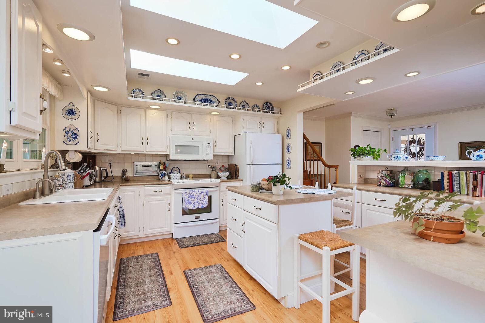 OLNEY OUTSIDE - Residential