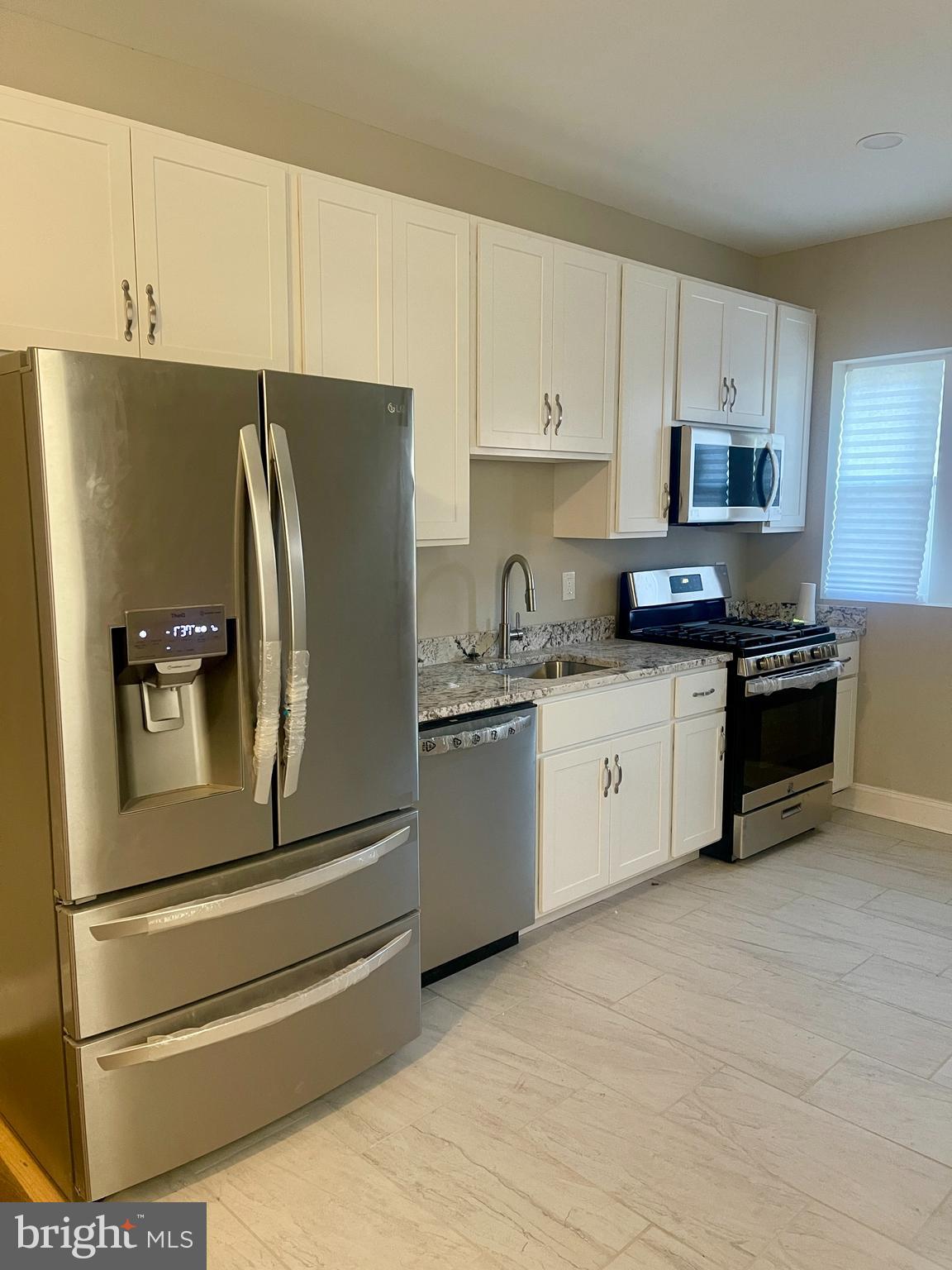 SANDTOWN-WINCHESTER - Residential