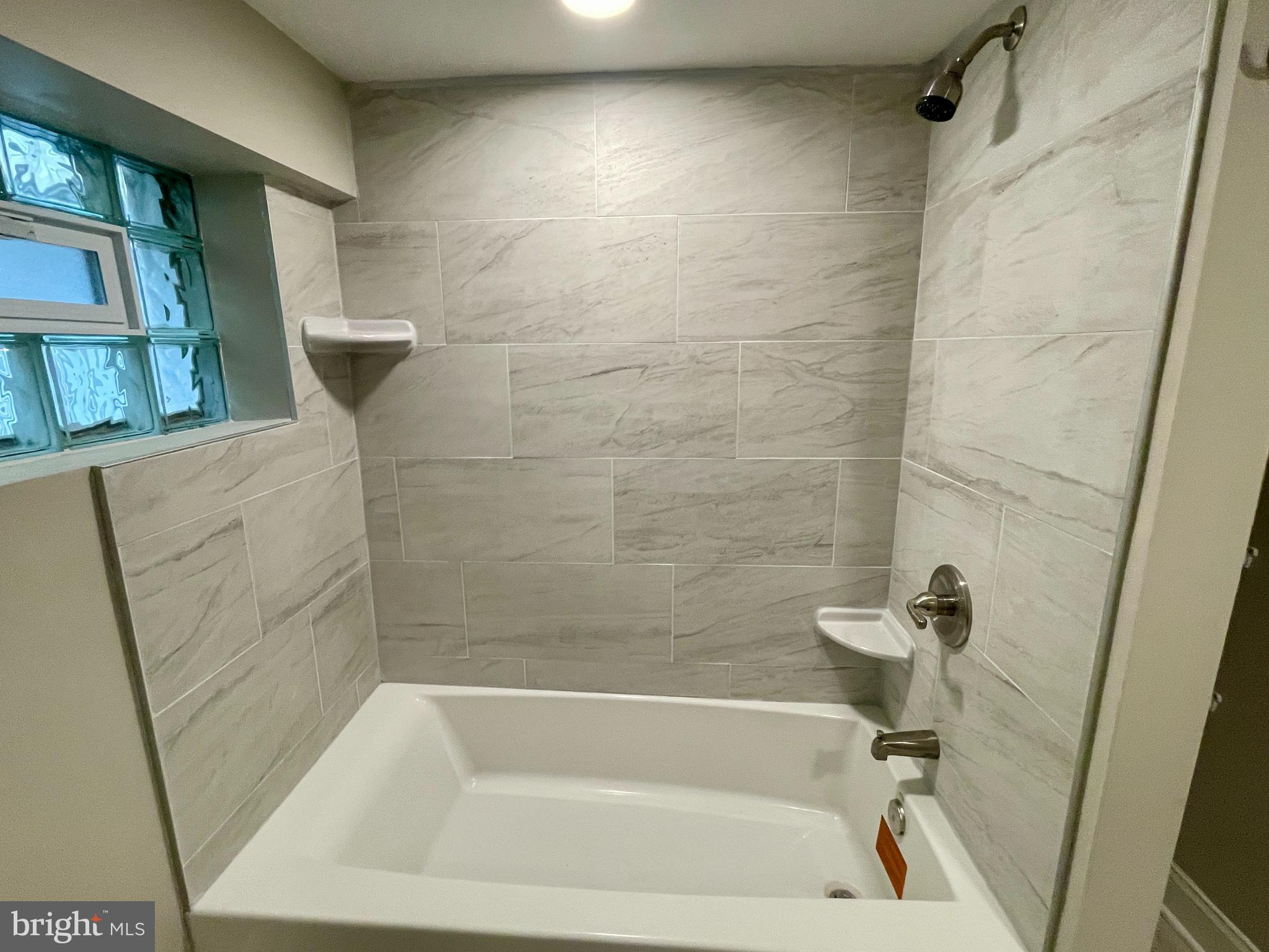 SANDTOWN-WINCHESTER - Residential