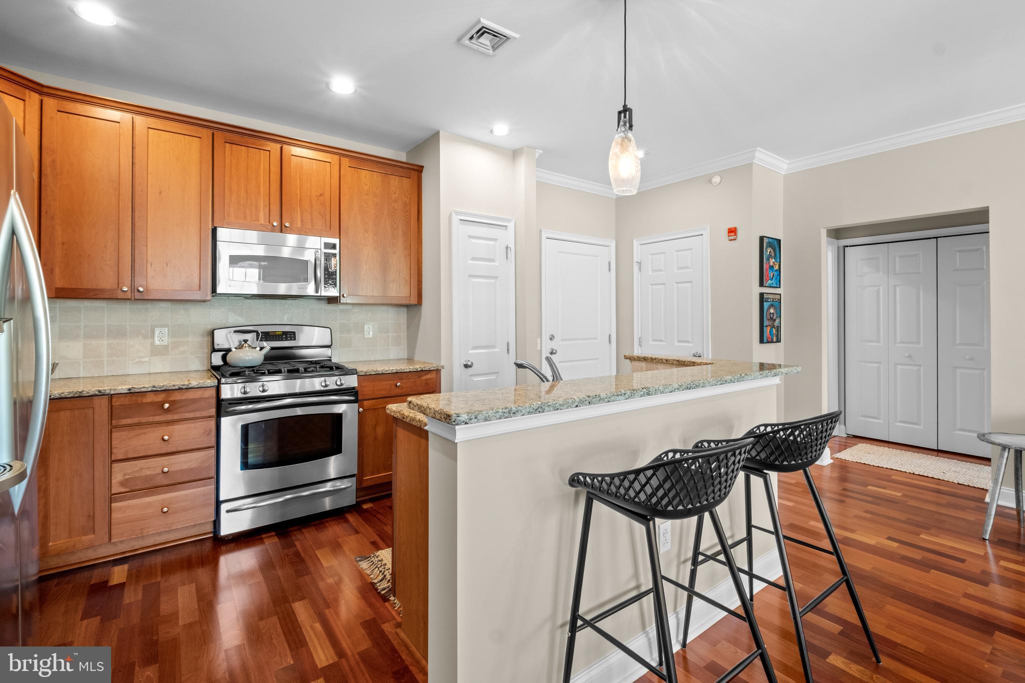500 ADMIRALS WAY 402