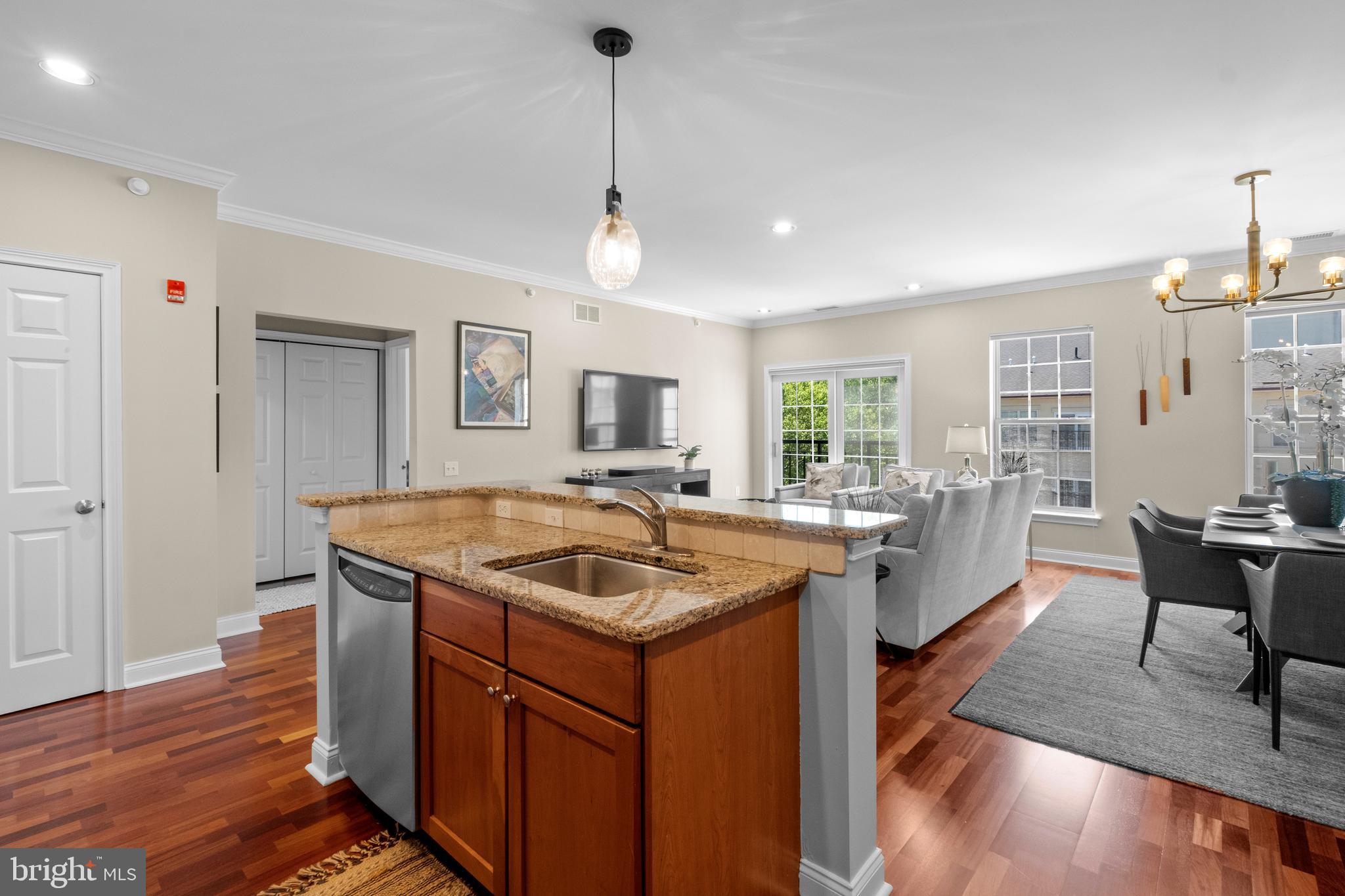 500 ADMIRALS WAY 402
