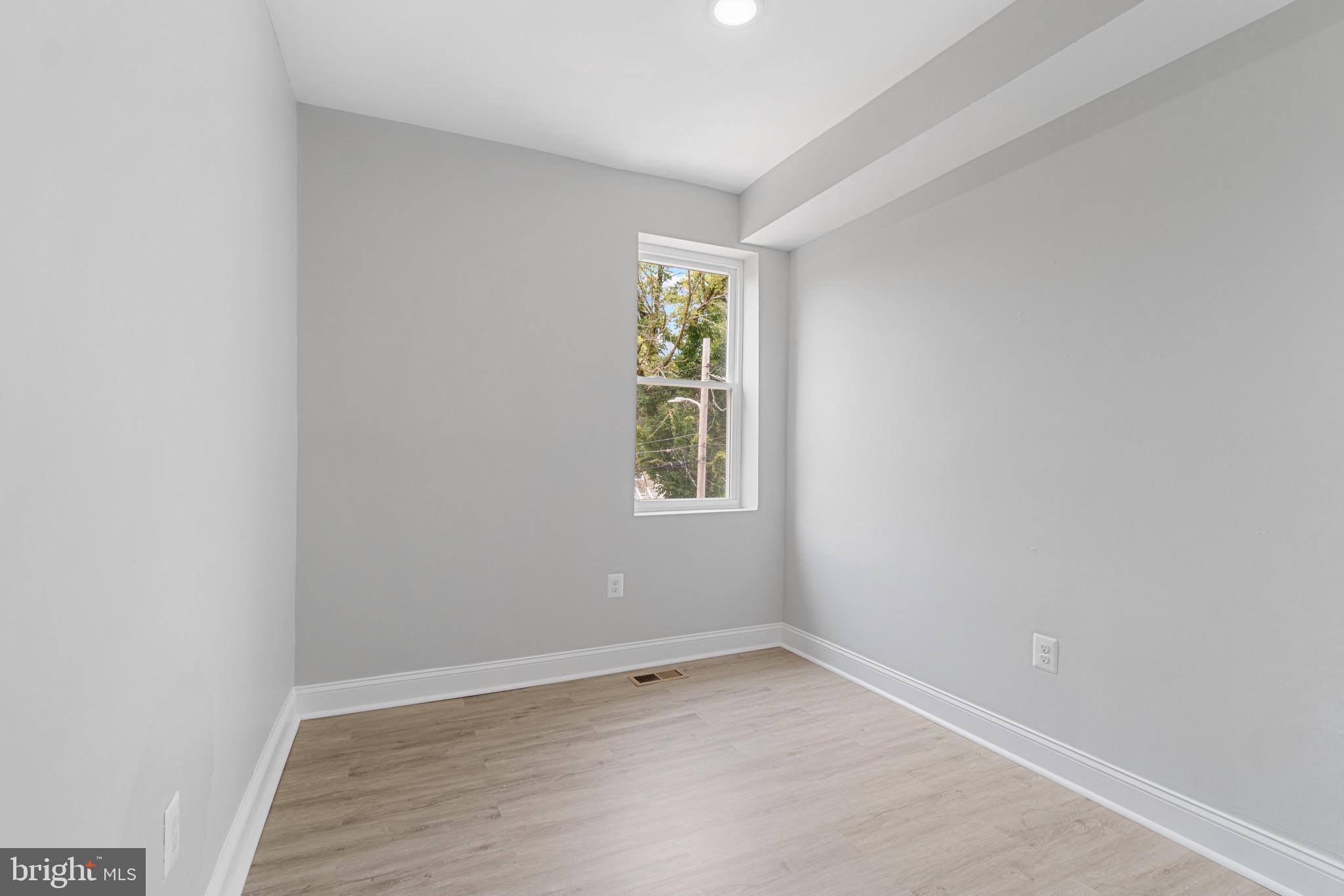 CENTRAL PARK HEIGHTS - Residential Lease