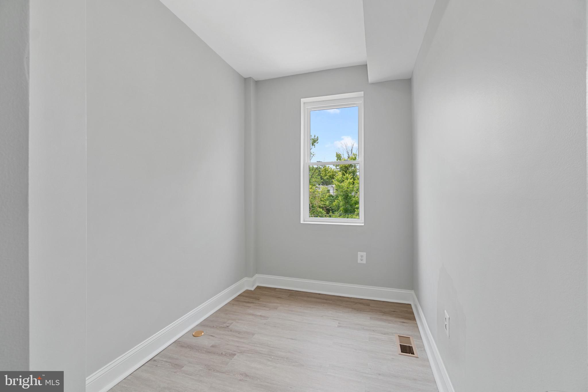 CENTRAL PARK HEIGHTS - Residential Lease