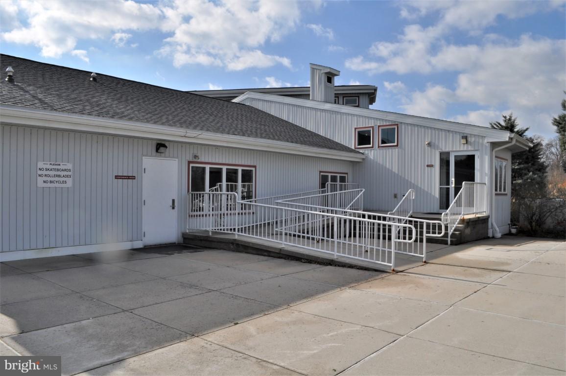 LAKE MEADE - Residential