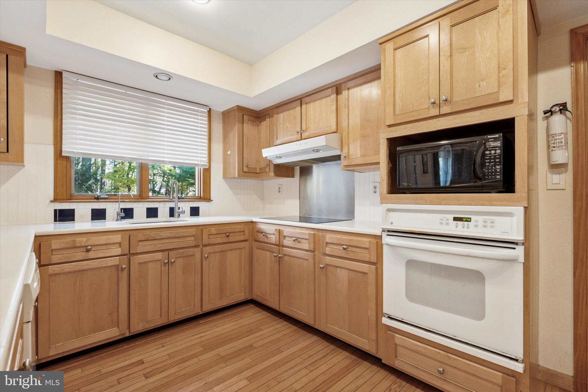 COLLEGE PARK - Residential