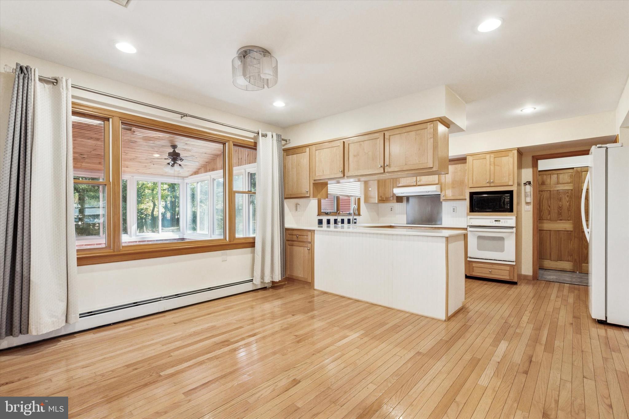 COLLEGE PARK - Residential