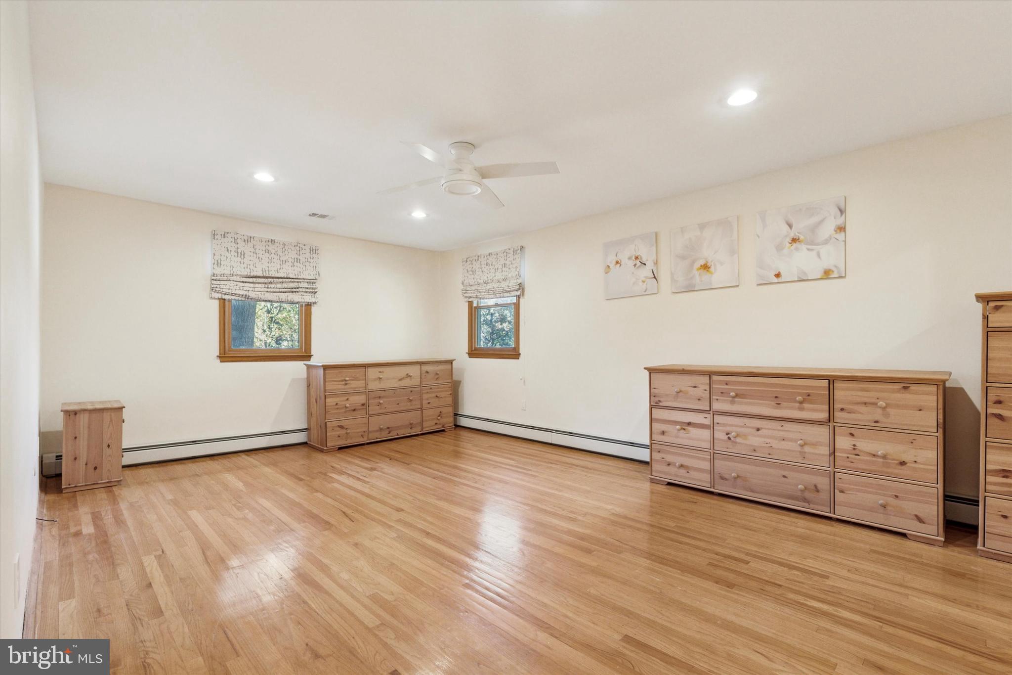 COLLEGE PARK - Residential