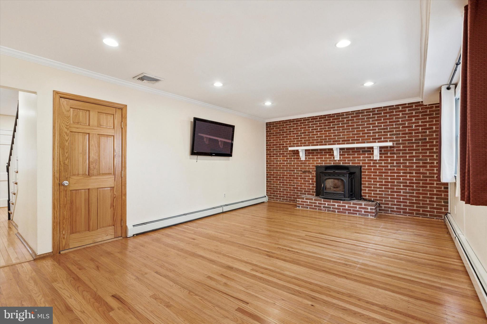 COLLEGE PARK - Residential