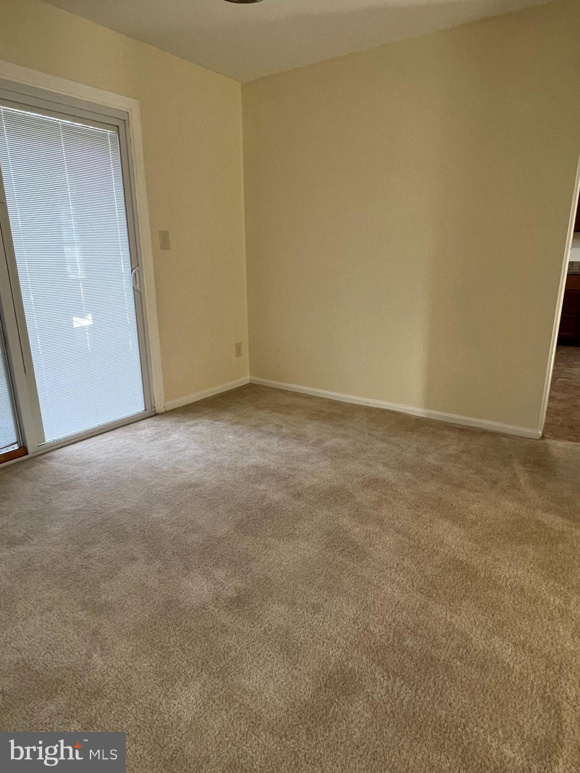 KEMP MILL ESTATES - Residential Lease