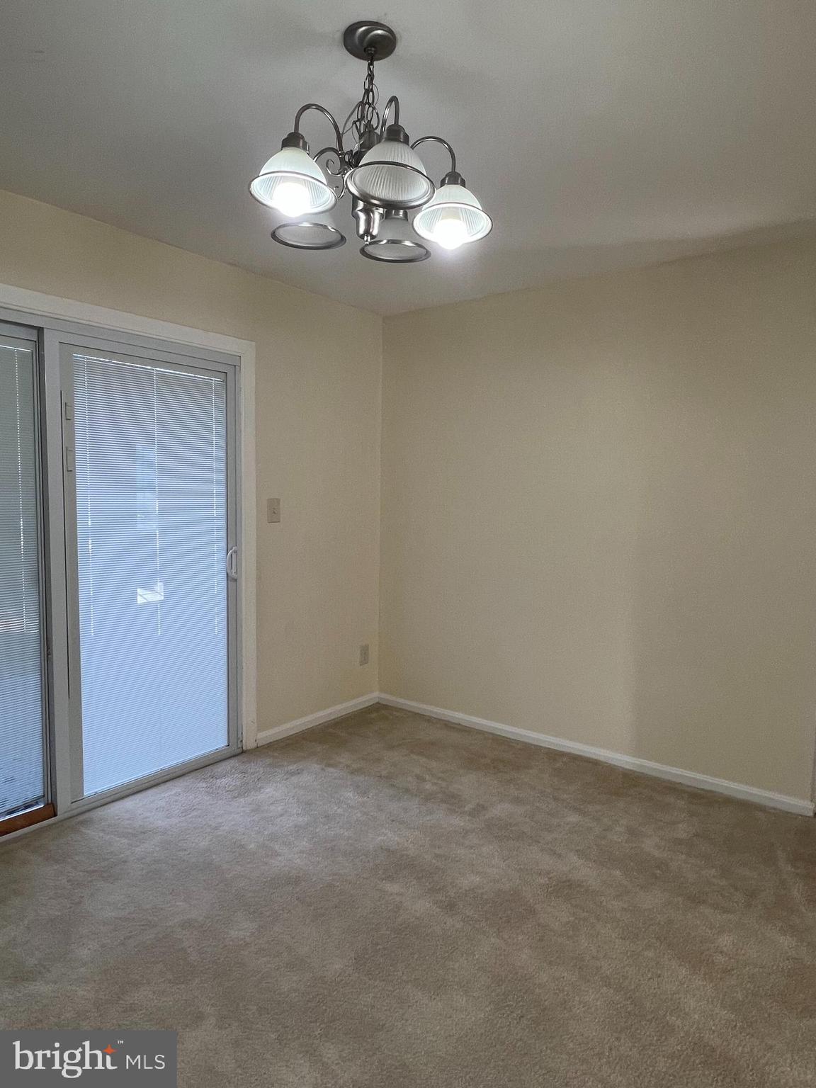 KEMP MILL ESTATES - Residential Lease