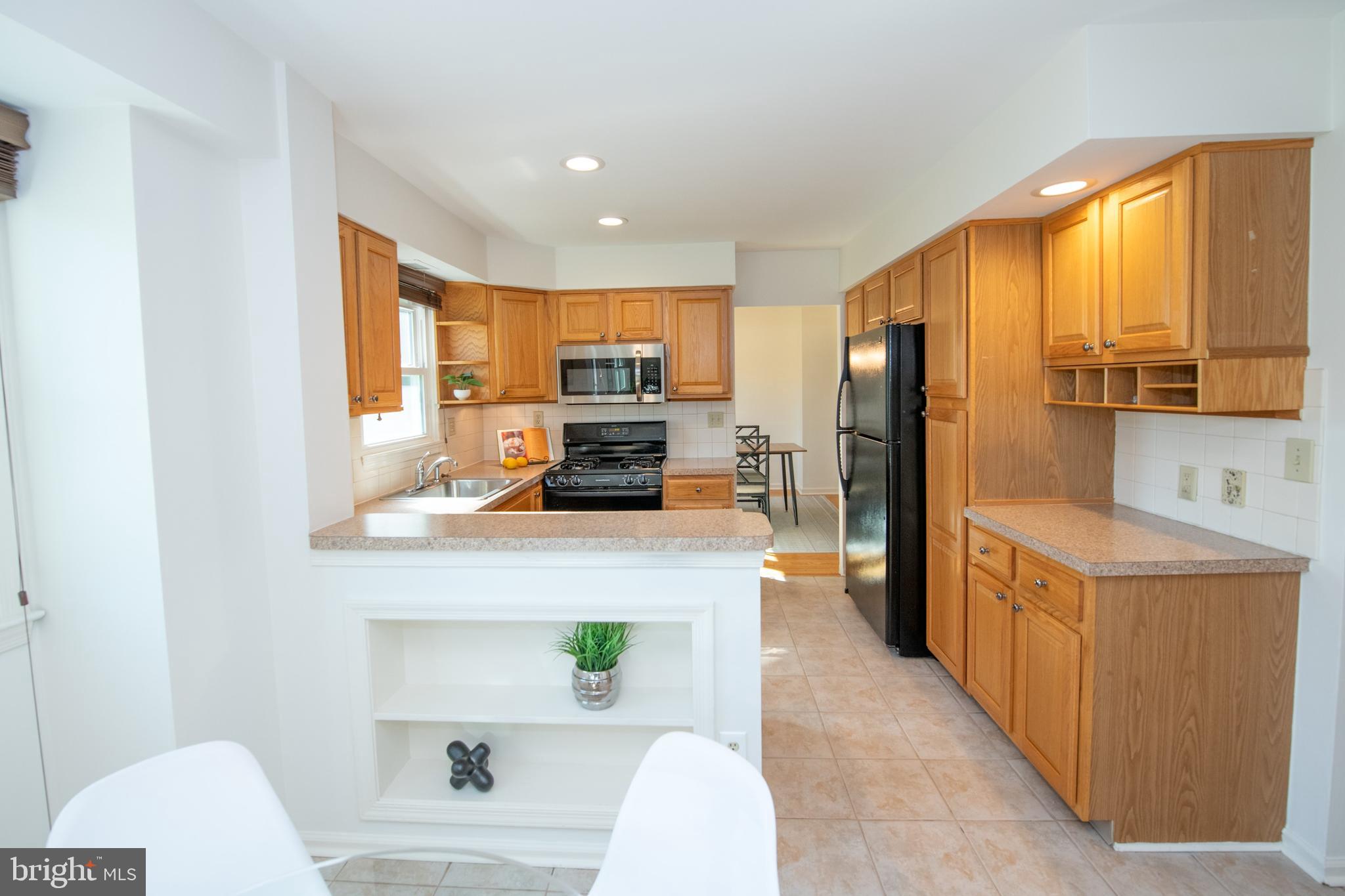 BURGUNDY HILLS - Residential