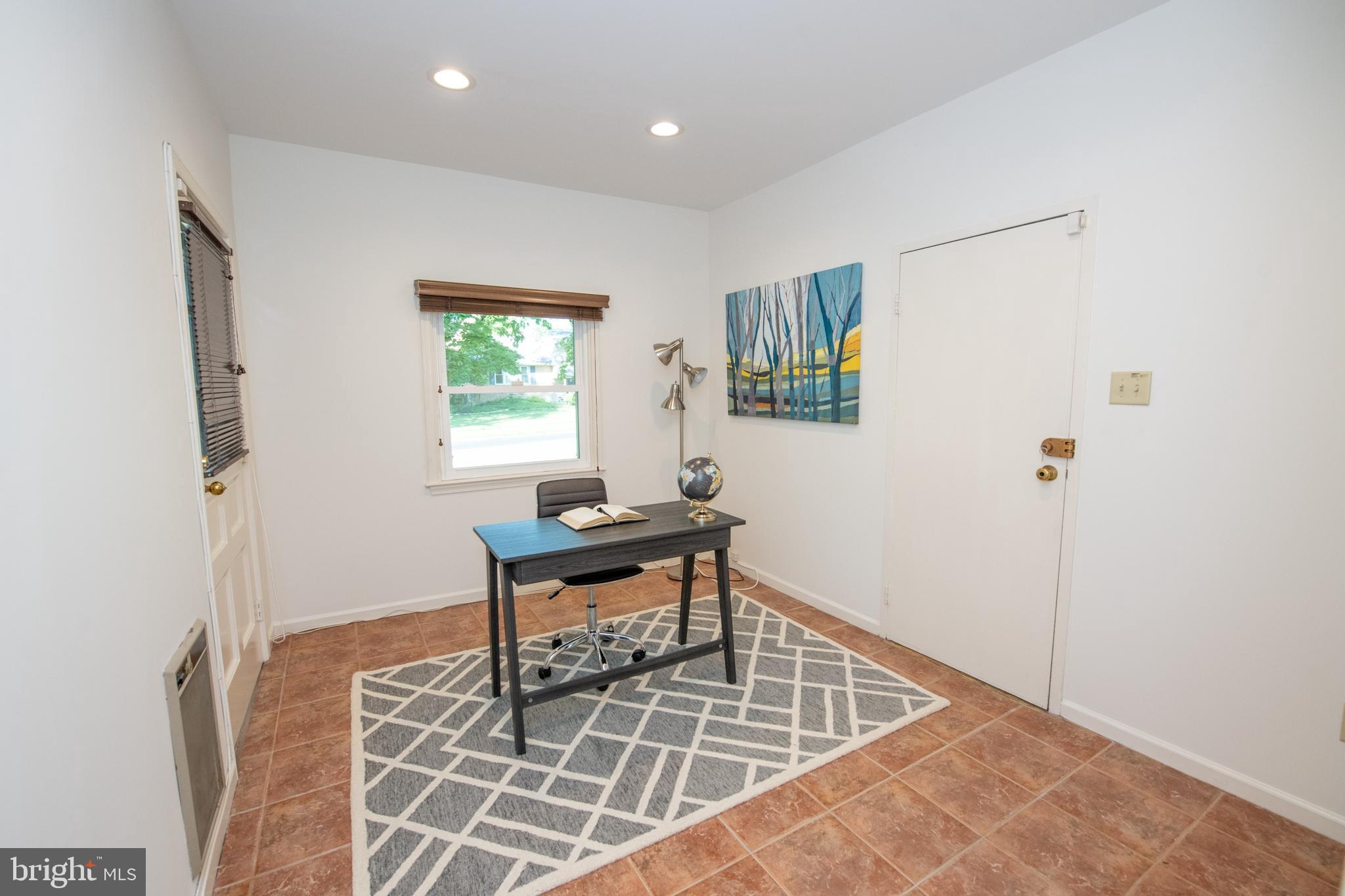 BURGUNDY HILLS - Residential