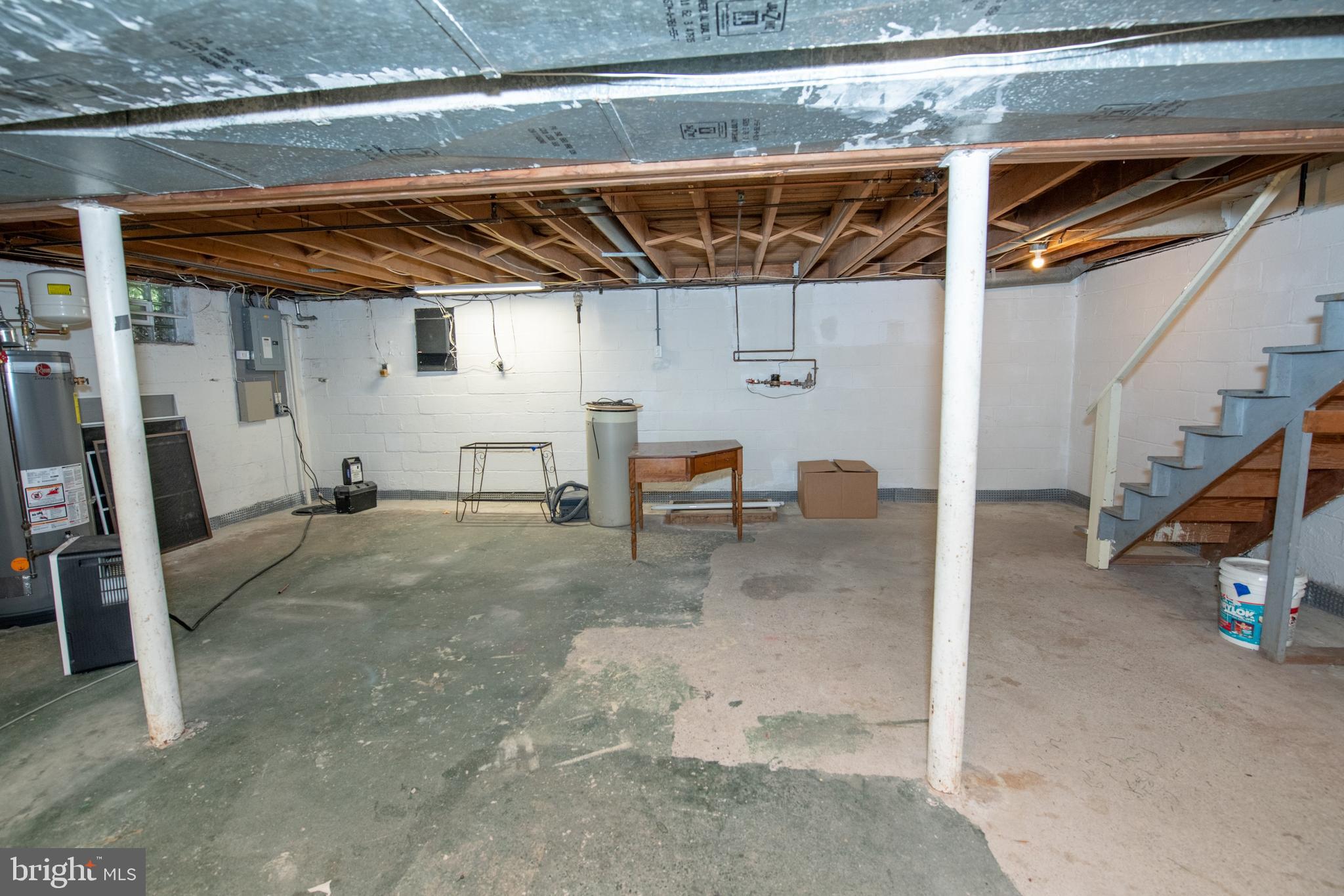 BURGUNDY HILLS - Residential