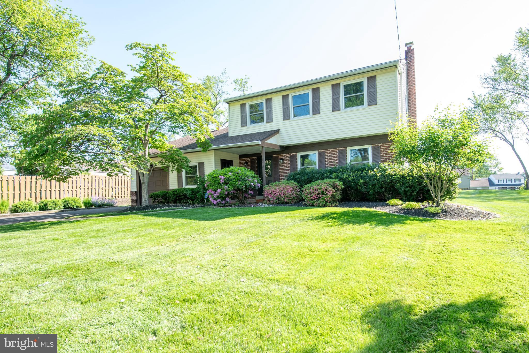 BURGUNDY HILLS - Residential