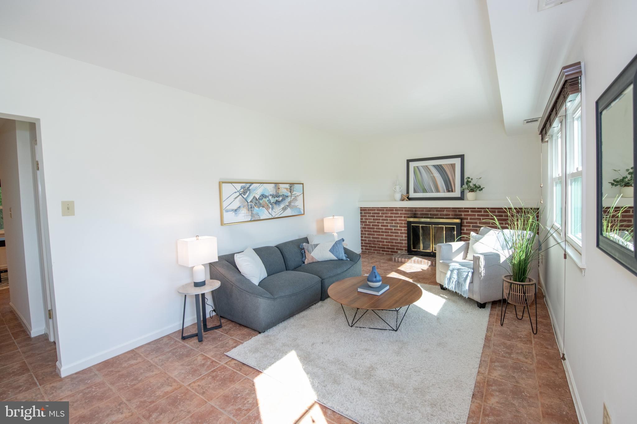 BURGUNDY HILLS - Residential