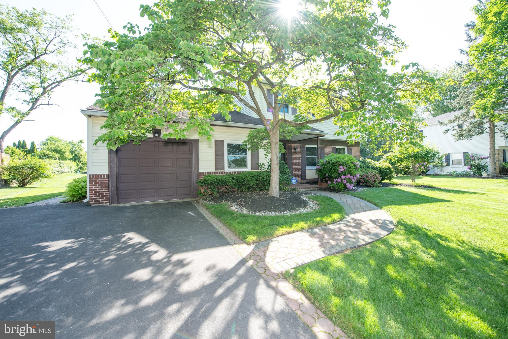 BURGUNDY HILLS - Residential