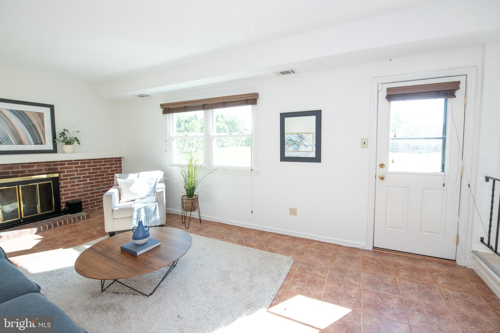 BURGUNDY HILLS - Residential