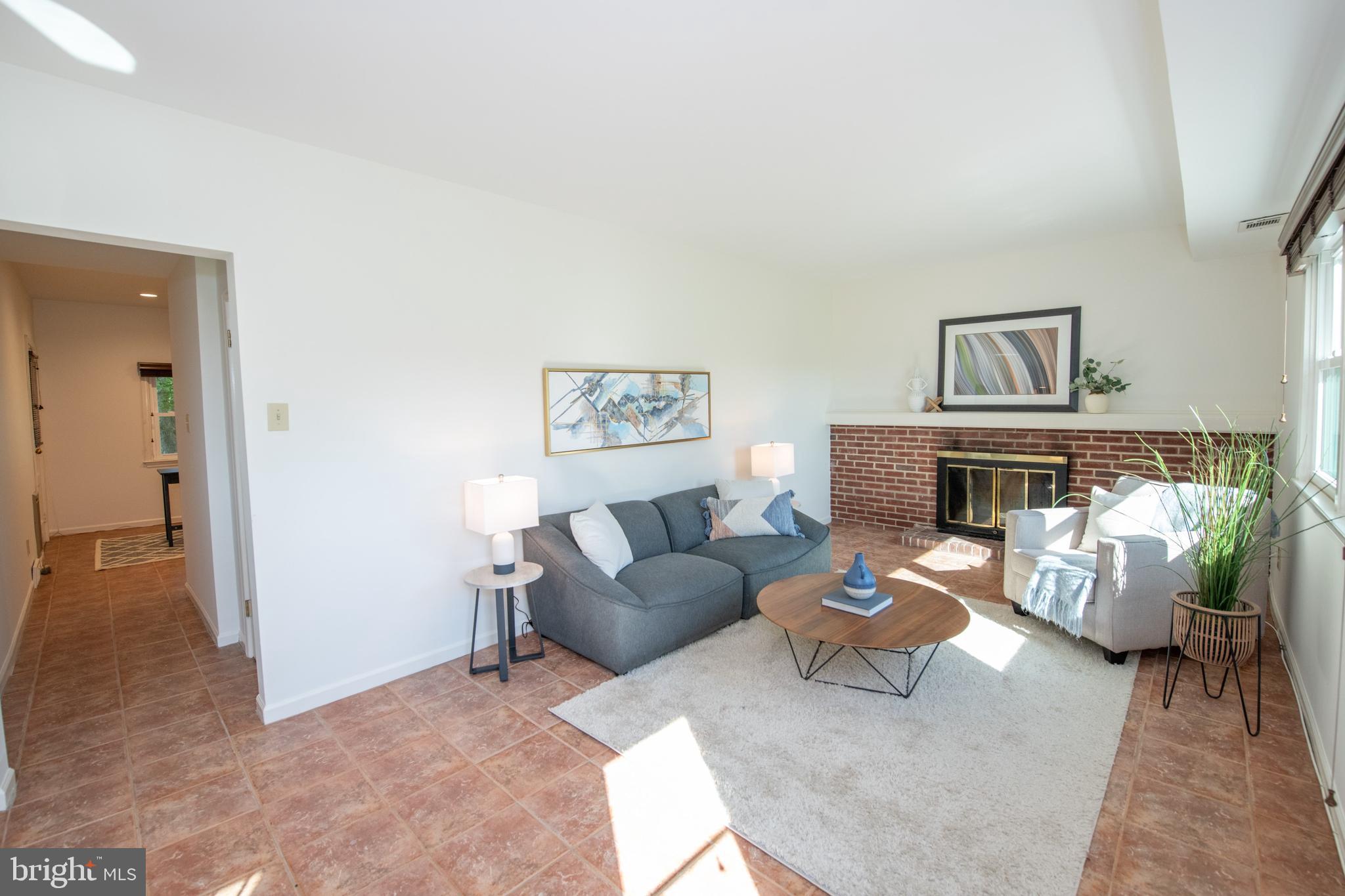 BURGUNDY HILLS - Residential