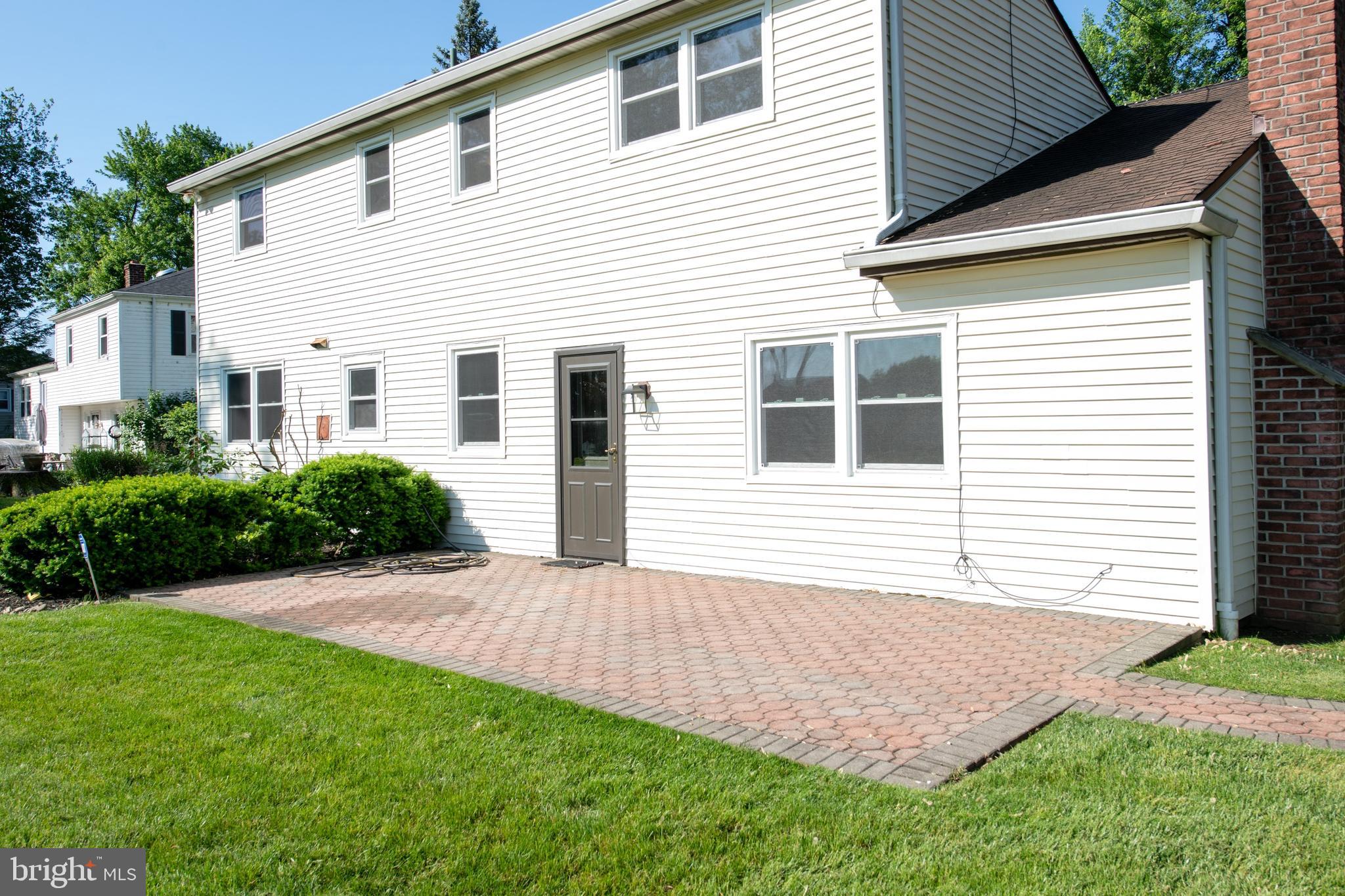 BURGUNDY HILLS - Residential