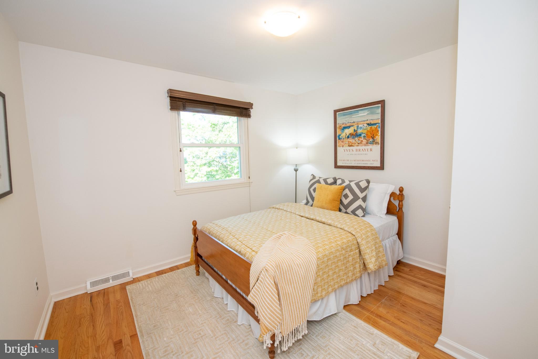 BURGUNDY HILLS - Residential