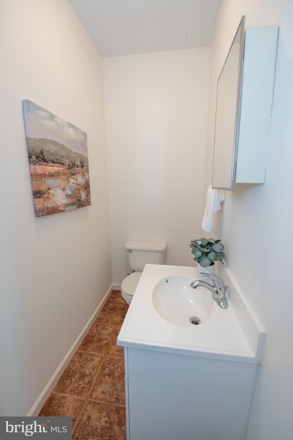 BURGUNDY HILLS - Residential