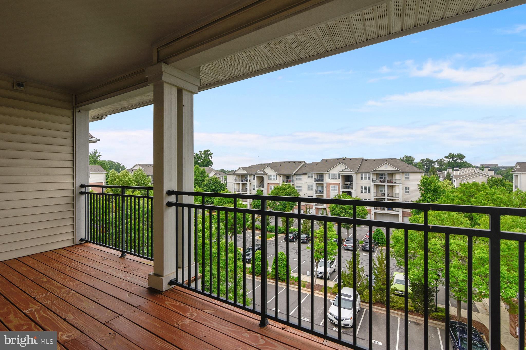 LEGATO CORNER - Residential