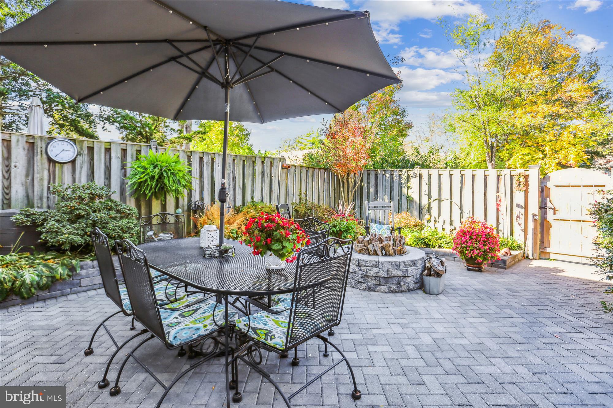 ROCKSHIRE TOWNHOMES - Residential