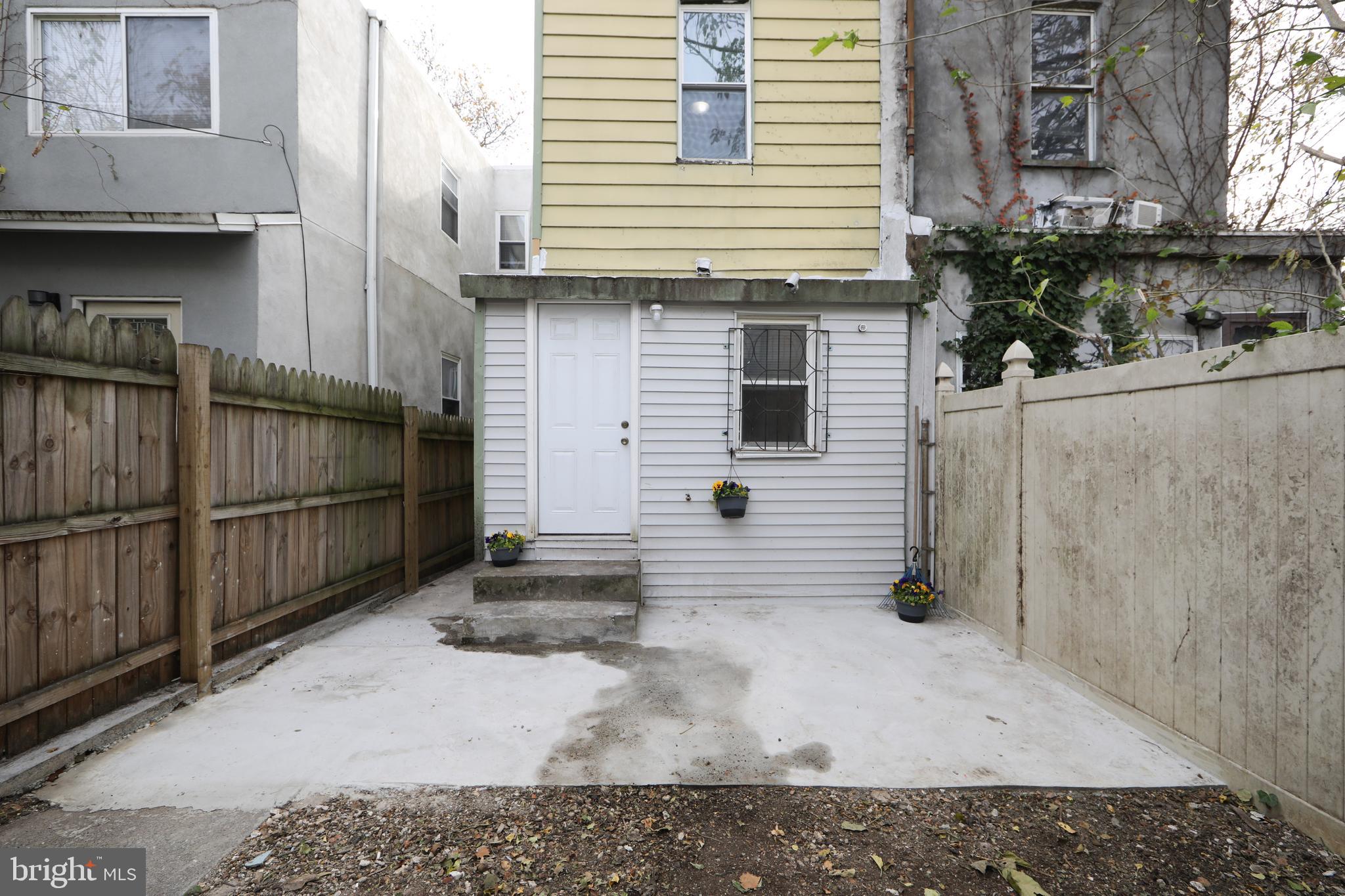 MILL CREEK - Residential