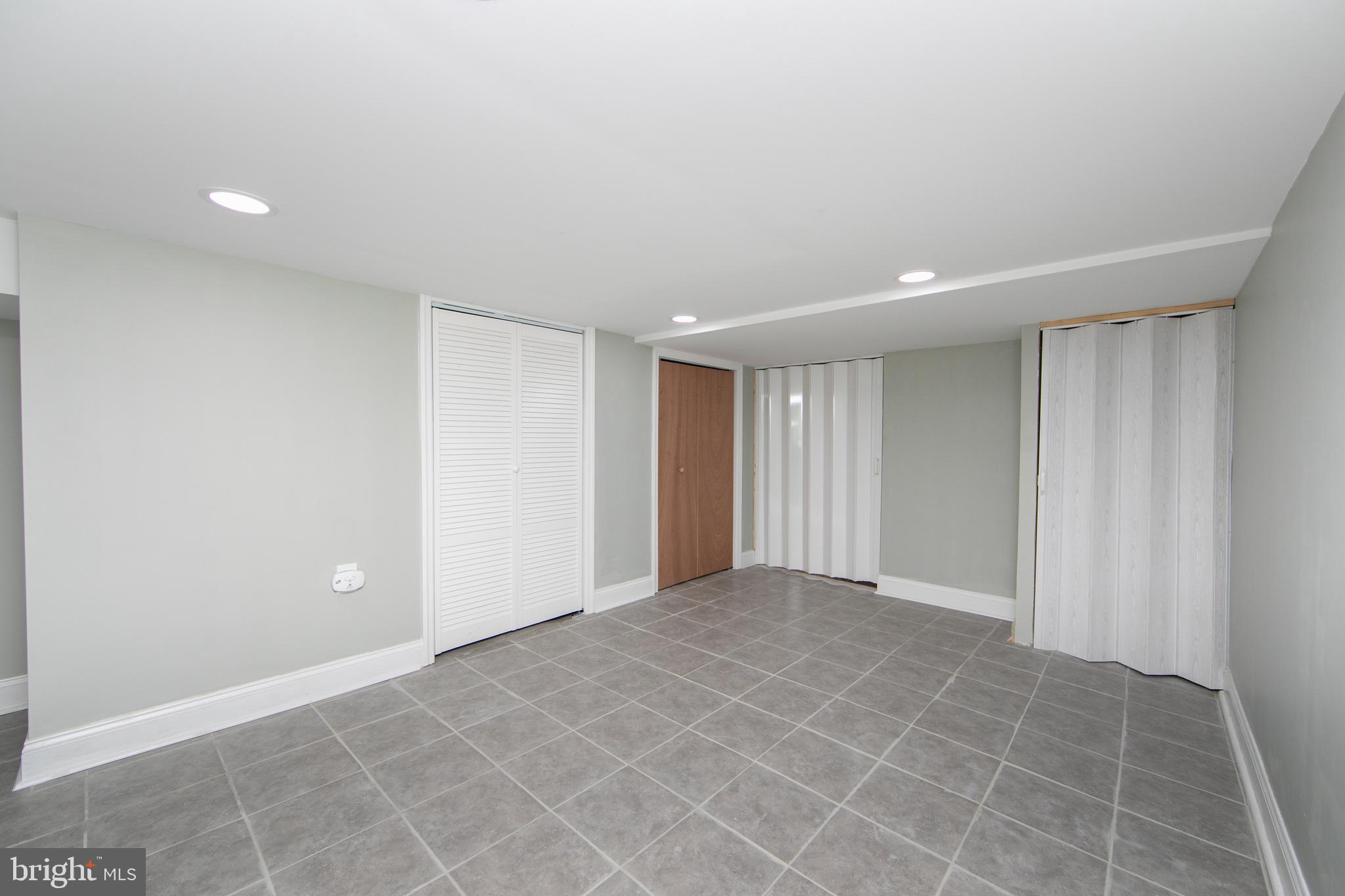 MILL CREEK - Residential