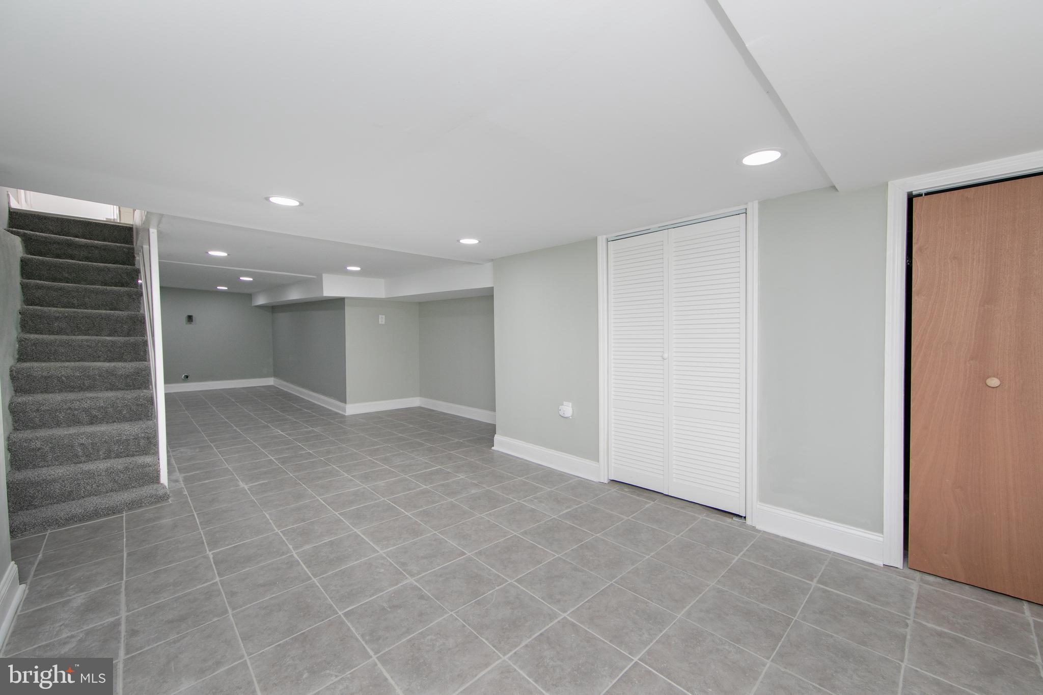 MILL CREEK - Residential