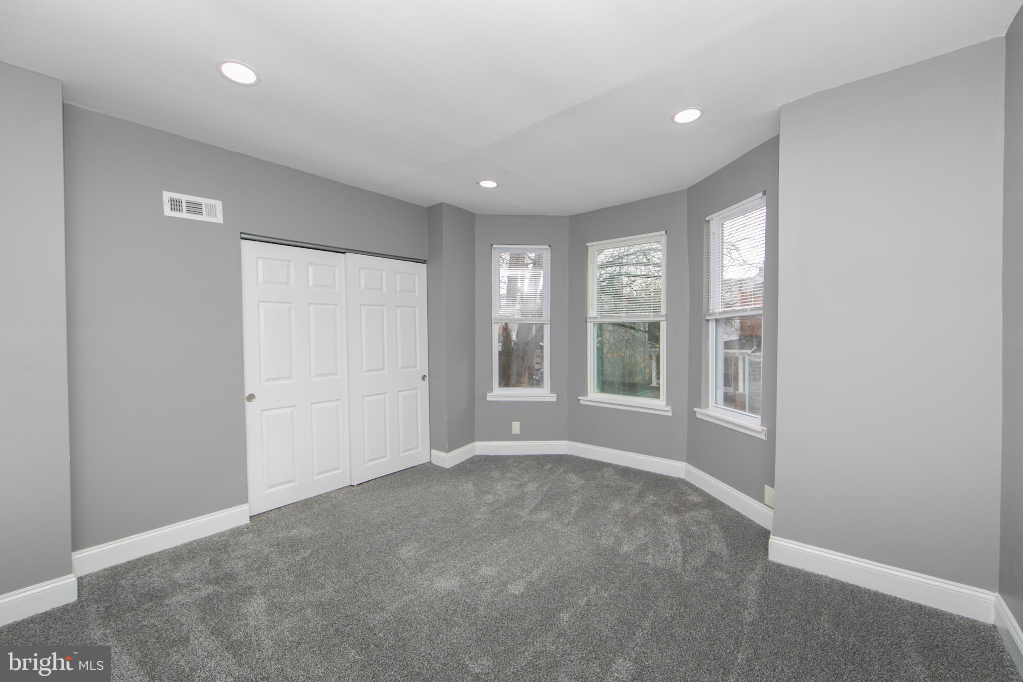 MILL CREEK - Residential