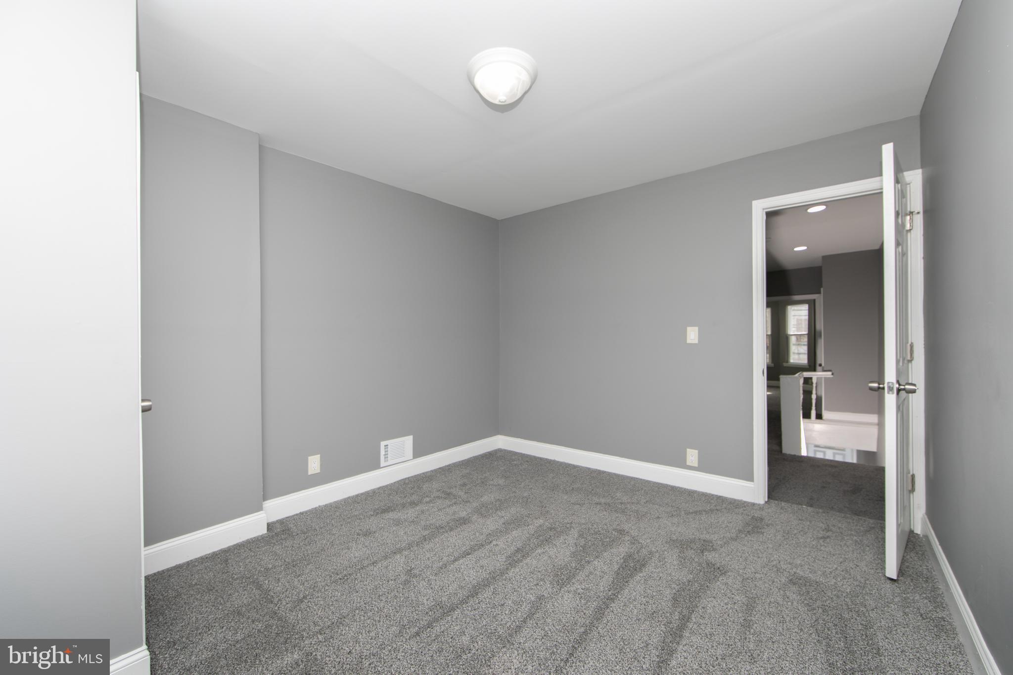 MILL CREEK - Residential