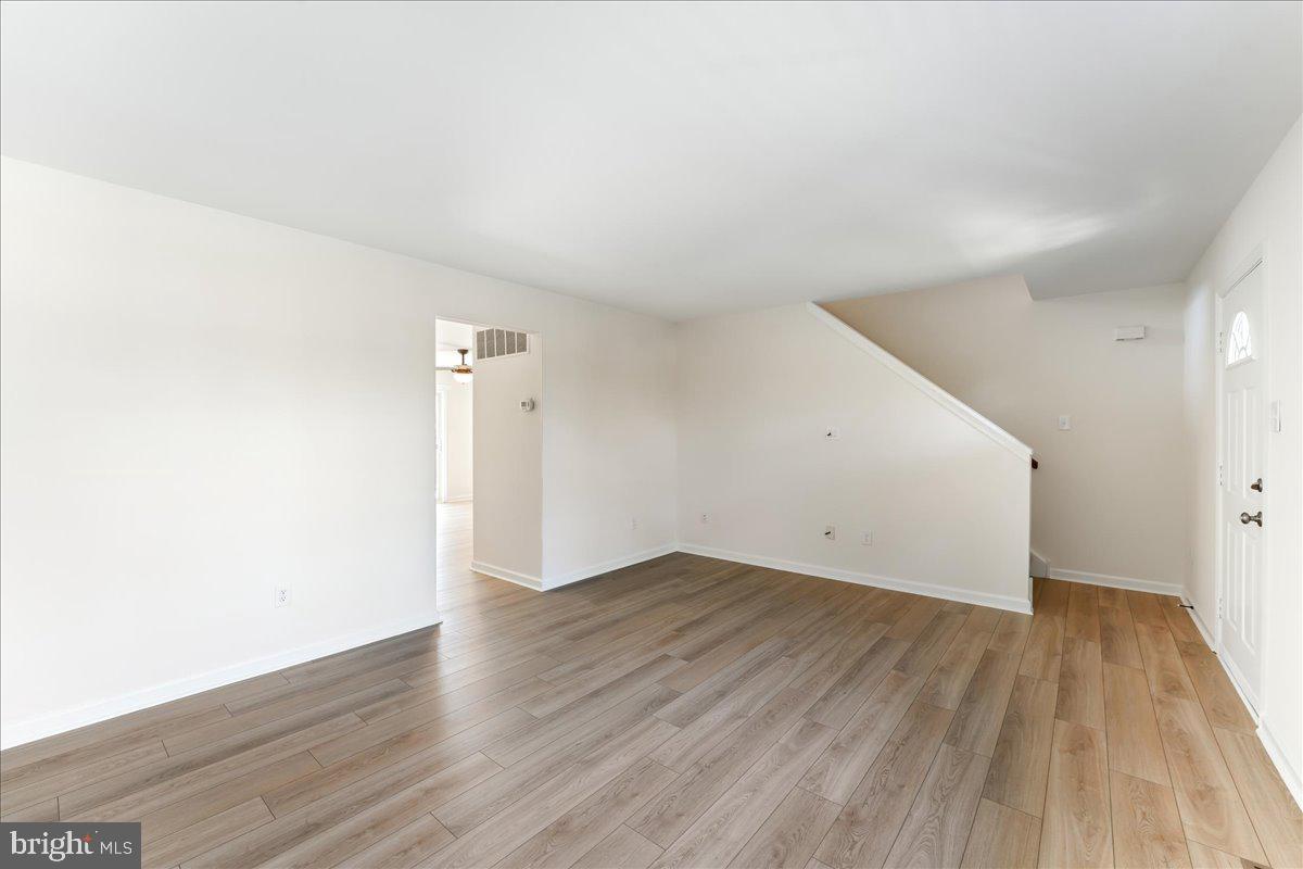 MEDIA - Residential Lease