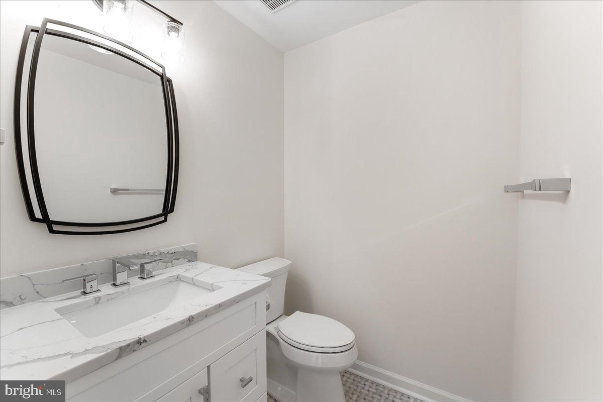 MEDIA - Residential Lease