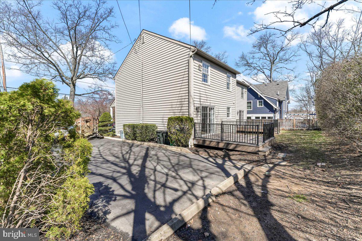 MEDIA - Residential Lease