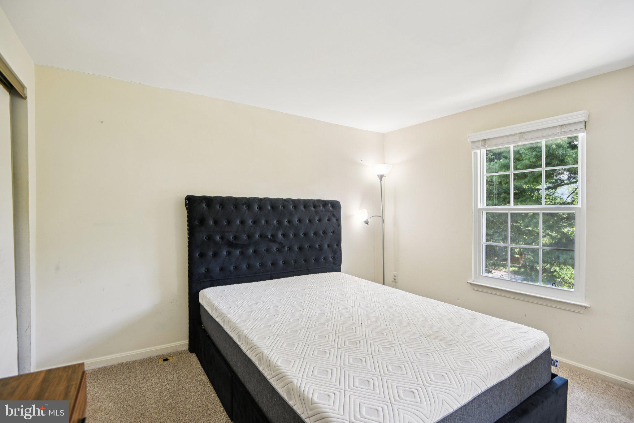 LONGMEAD - Residential