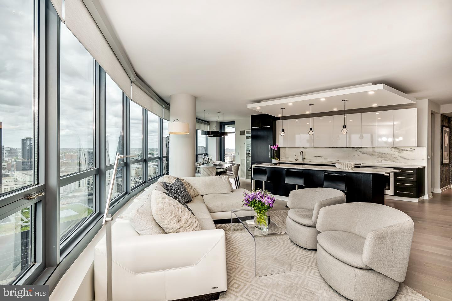 RITTENHOUSE SQUARE - Residential