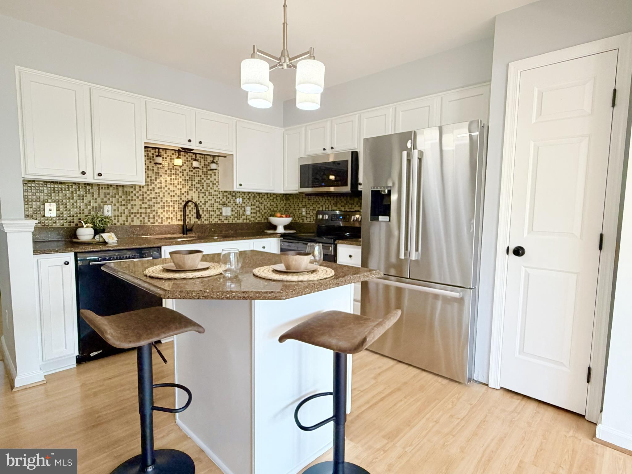 GREENHILL CROSSING - Residential