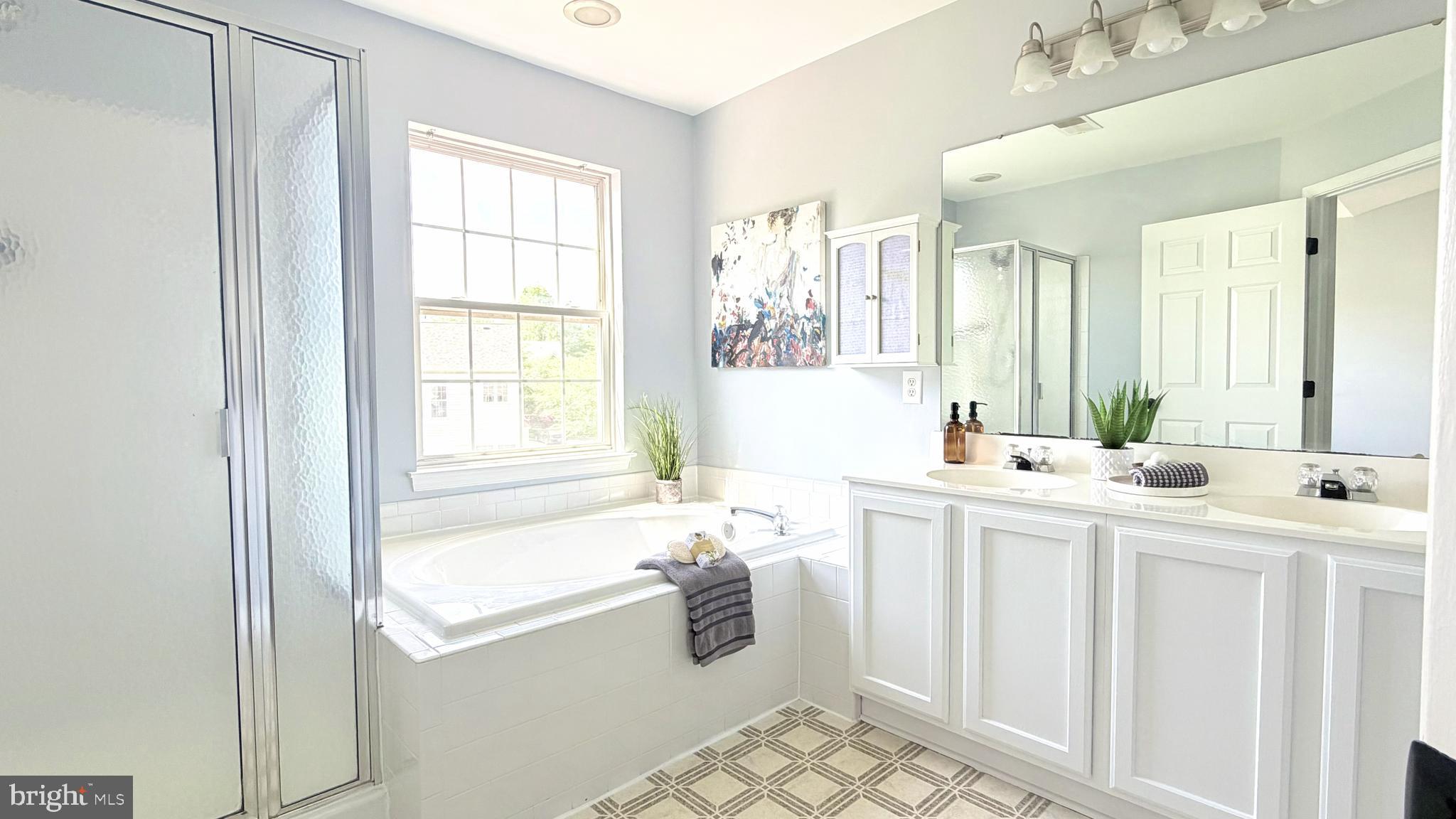 GREENHILL CROSSING - Residential